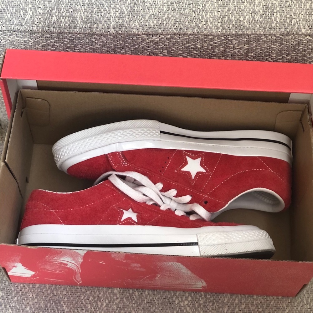 NWT Low Top Suede Converse Sneakers NEW IN BOX